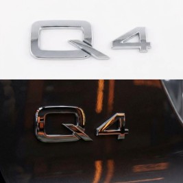 Емблема наклейка Q4 Audi Ауді Хром на кришку багажника