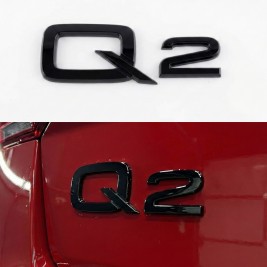 Емблема наклейка Q2 Audi Ауді Чорна на кришку багажника