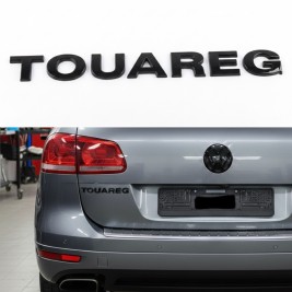 Емблема наклейка на кришку багажника TOUAREG Volkswagen ТУАРЕГ 23 x 2,3 см Чорний