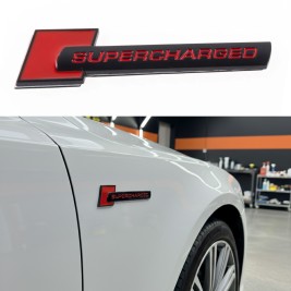 Емблема шильдик на крила, напис значок на крило Audi Ауді Supercharged Суперчарджед Чорний+червоний пара 2шт