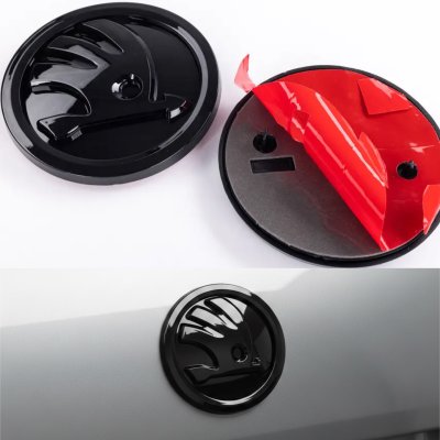 Емблема значок на капот, багажник Skoda Шкода 80мм чорний глянець 5JD853621A