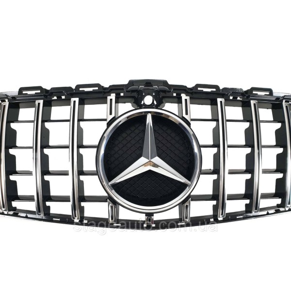 Решетка радиатора на Mercedes C-Class W205 2014-2018 год GT Chrome Black ( с местом под камеру )