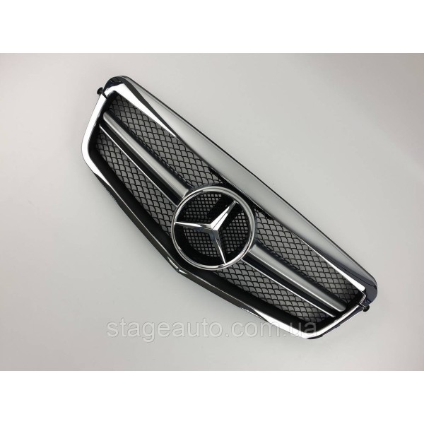 Решетка радиатора на Mercedes E-Class W212 2009-2013 год AMG стиль ( Черная с хром рамкой )