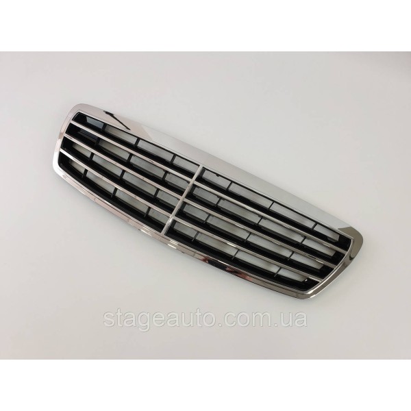 Решетка радиатора на Mercedes E-class W211 2002-2006 год ( Хром с черными вставками )