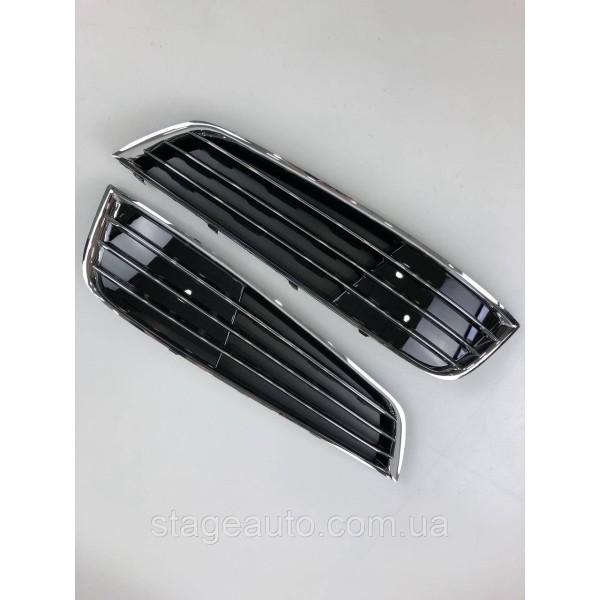 Решетки переднего бампера Audi A8 2010-2014год (в стиле W12)