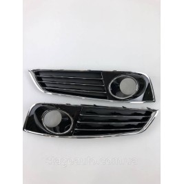 Решетки переднего бампера Audi A8 2010-2014год (в стиле W12)