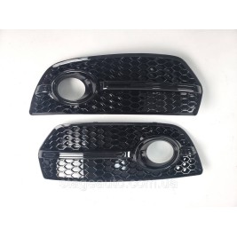 Решетки переднего бампера Audi Q5 2008-2012год Черные (в стиле S-Line)