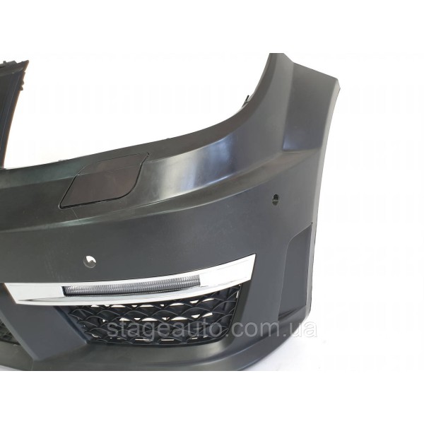 Комплект обвеса на Mercedes C-Class W204 2007-2014 год ( в стиле C63 AMG )