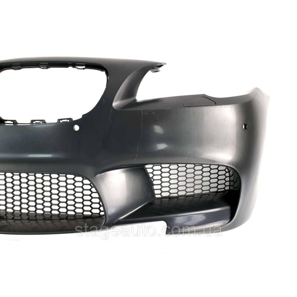 Передний бампер на BMW 5 Series F10 / F11 / F18 2010-2017 год ( в стиле M5 )