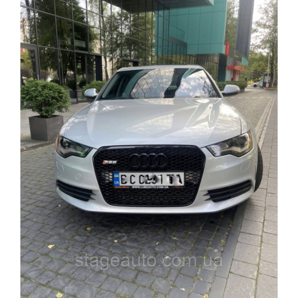 Решетка радиатора Audi A6 2011-2014год Черная (в стиле RS)