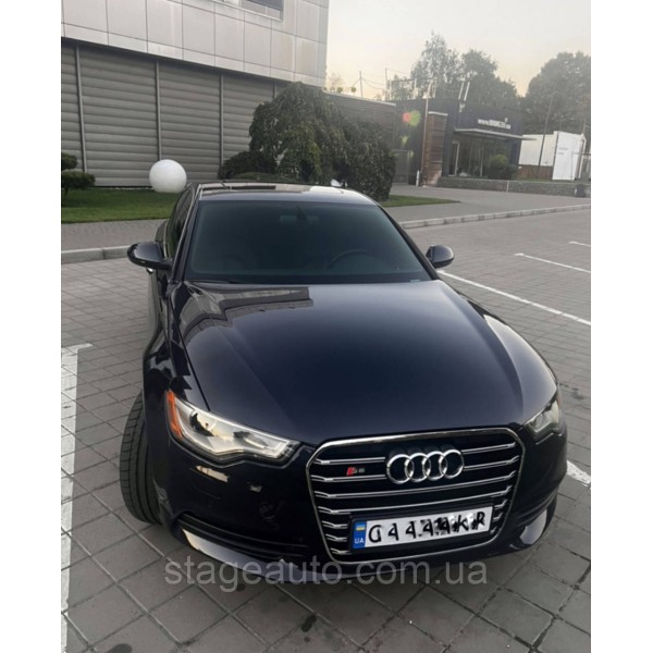 Решетка радиатора Audi A6 2011-2014год Черная с хромом (в стиле S-Line)