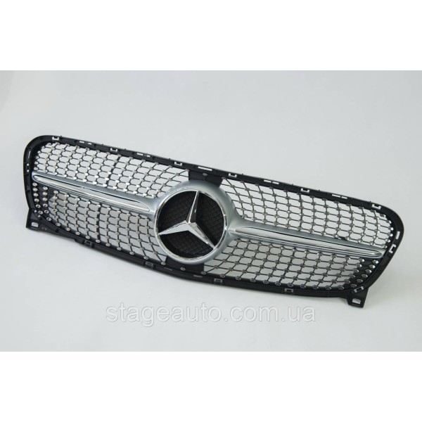 Решетка радиатора на Mercedes GLA-Class X156 2013-2017 год Diamond ( Серая с хром вставками )