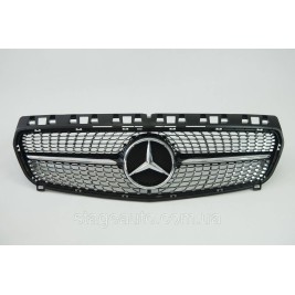 Решетка радиатора на Mercedes A-Class W176 2012-2015 год Diamond ( Черная с хром вставкой )