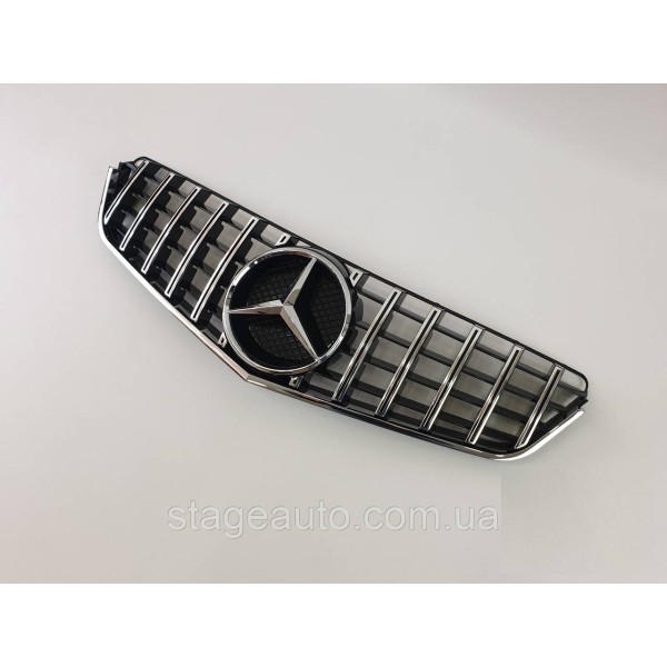 Решетка радиатора на Mercedes E-class Coupe C207 2009-2013 год GT Panamericana ( Черная с вертикальными хром п