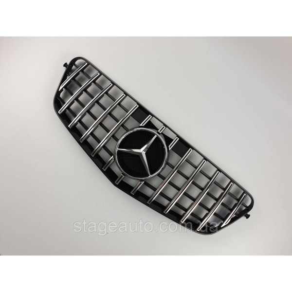 Решетка радиатора на Mercedes E-Class W212 2009-2013 год GT Panamericana ( Черная с вертикальными хром полоска