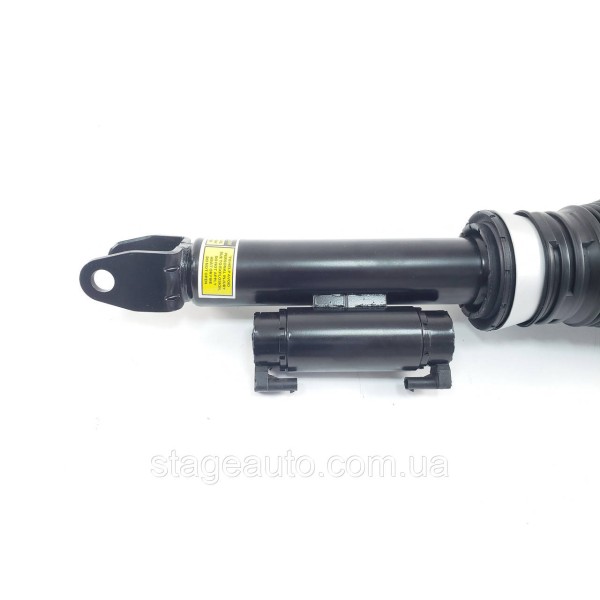 Пневмостойка передняя правая Mercedes S W222 S300-S550 стойка A223204813