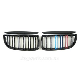 Ноздри на BMW 3 Series E90 / E91 2005-2008 год M-color ( Двойные M-Look )