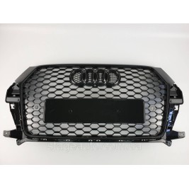 Решетка радиатора Audi Q3 2014-2018год Черная (в стиле RS)