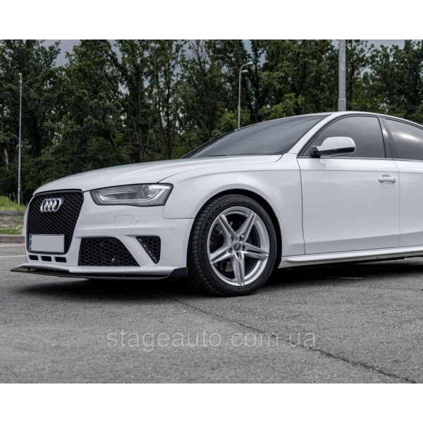 Передний бампер на Audi A4 B8 2011-2015 год ( стиль Audi RS4 )