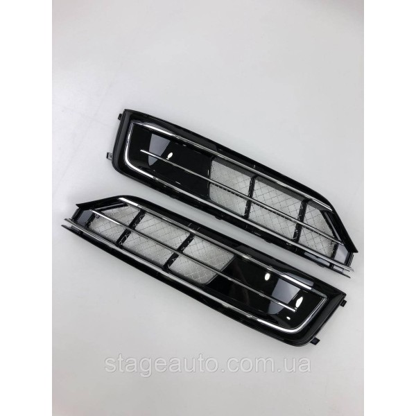 Решетка переднего бампера Audi A8 D4 2014-2017год (в стиле W12)