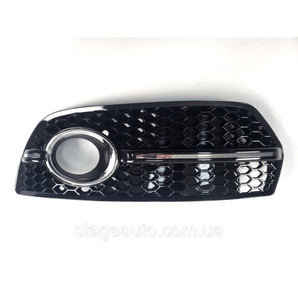 Решетки переднего бампера Audi Q5 2008-2012год Черные с хром вставкой (в стиле S-Line)
