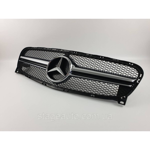 Решетка радиатора на Mercedes GLA-Class X156 2013-2017 год AMG стиль ( Черная с серой полоской )