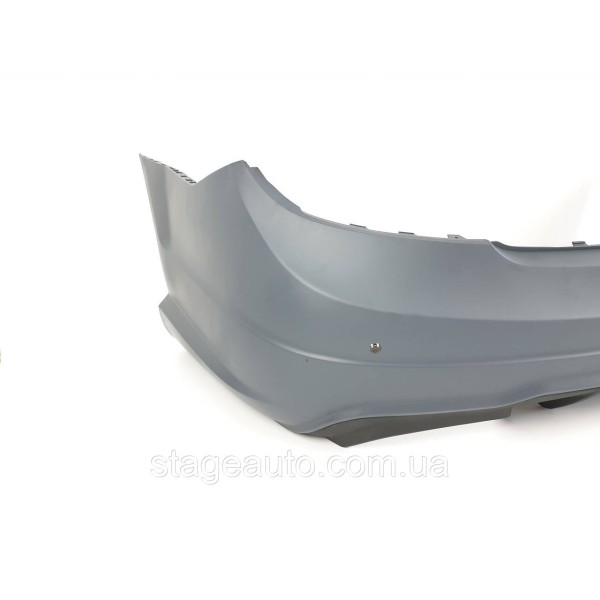 Задний бампер на Mercedes C-Class W204 2007-2014 год ( в стиле C63 AMG )