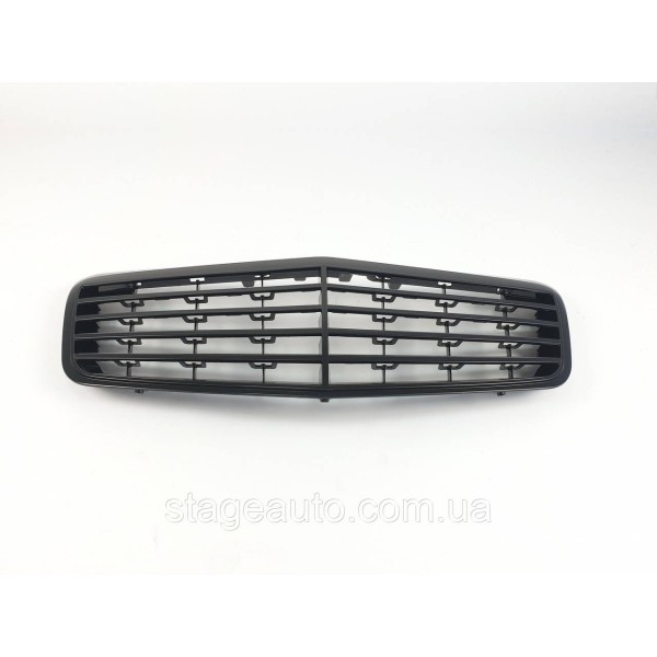 Решетка радиатора на Mercedes E-class W211 2006-2009 год ( Черная Глянцевая )