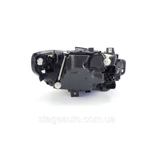Передние фары на BMW 3 Series F30 2015-2018 года ( Full Led )