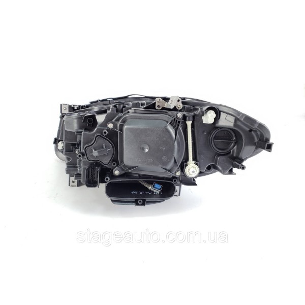 Передние фары Xenon No Adaptive на BMW 5 Series F10 / F11 2010-2017 год ( Европа )