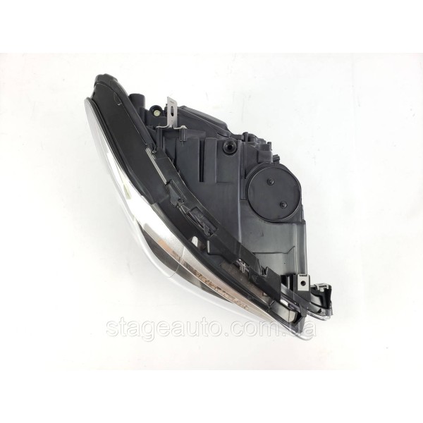 Передние фары Xenon No Adaptive на BMW 5 Series F10 / F11 2010-2017 год ( Европа )