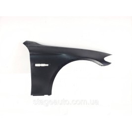 Переднее правое крыло на BMW 5 Series F10 / F11 2013-2017 год