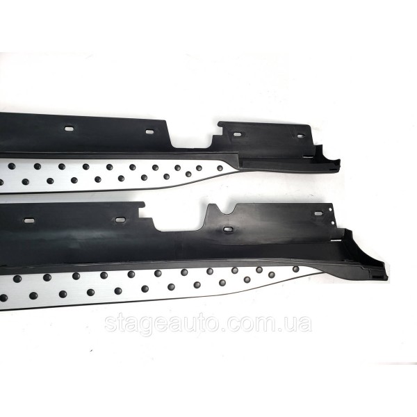 Боковые подножки ( пороги ) на BMW X1 E84 2009-2015 год