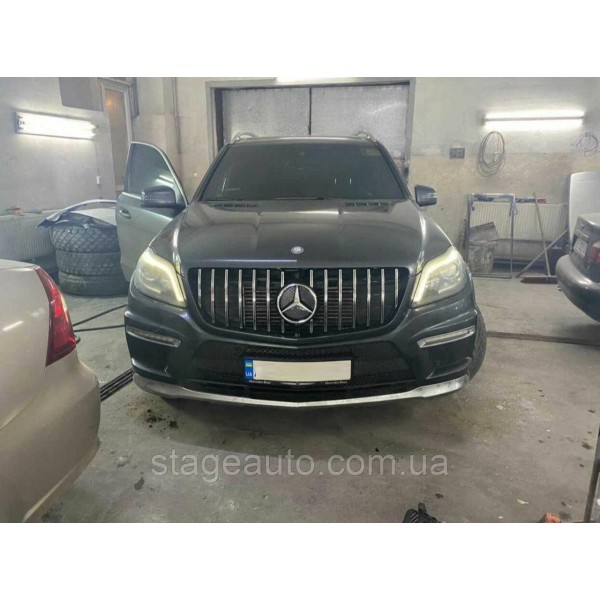Решетка радиатора на Mercedes GL-Class X166 2012-2015 год GT Panamericana ( Черная с вертикальными хром полоск