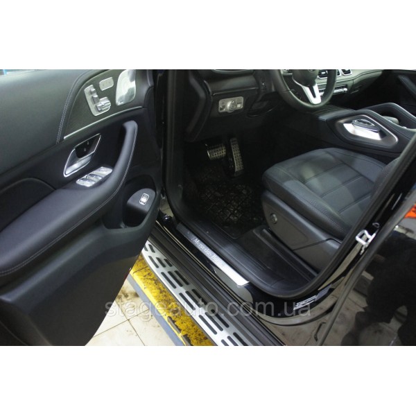 Боковые подножки ( пороги ) на Mercedes GLE-Class W167 2019-2022 год