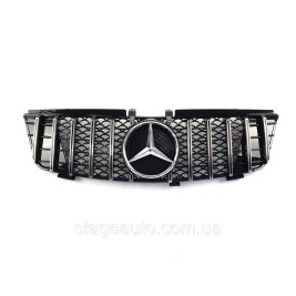 Решетка радиатора на Mercedes ML-Class W164 2005-2008 год GT Panamericana ( Черная с вертикальными хром полоск