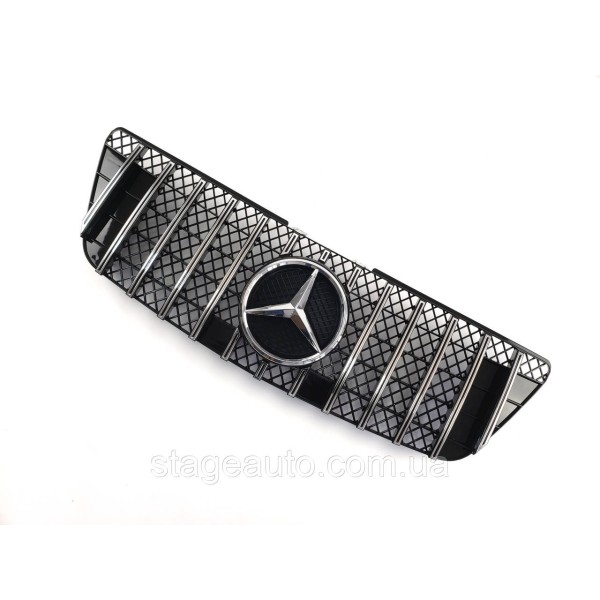 Решетка радиатора на Mercedes ML-Class W164 2008-2011 год GT Panamericana ( Черная с вертикальными хром полоск