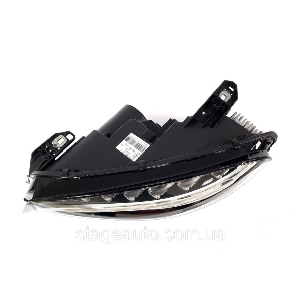 Передние фары на Mercedes GLA-Class X156 2013-2017 год Bi-Xenon ( Европа )