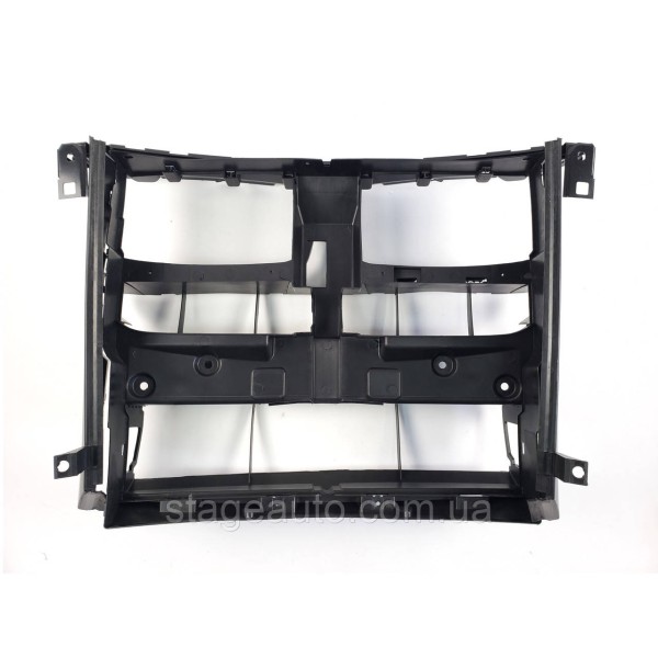 Панель воздуховода ( Телевизор ) на BMW X5 Series F15 2013-2019 года ( 51747343798 )