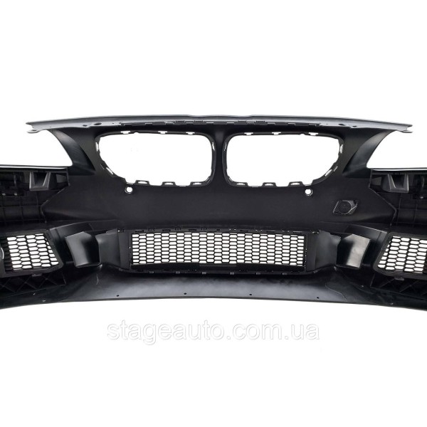 Передний бампер на BMW 5 Series F10 2010-2014 год ( в стиле M Sport Paket )