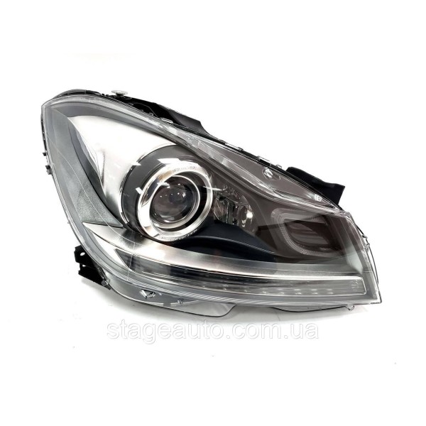 Передние фары на Mercedes C-Class W204 2011-2014 год ( Xenon Adaptive )