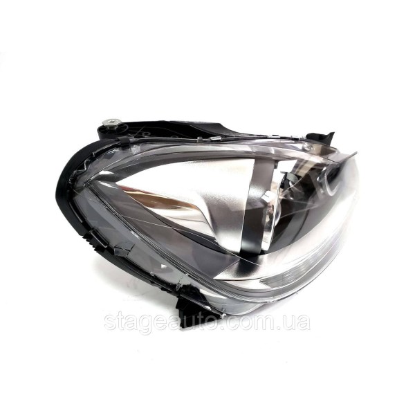 Передние фары на Mercedes C-Class W204 2011-2014 год ( Xenon Adaptive )