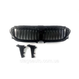 Воздушная заслонка верхняя ( жалюзи ) на BMW 5 Series G30 / G31 2017-2020 года ( с хром елементами )