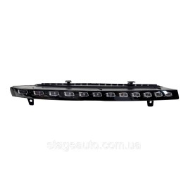 Правый поворотник на Audi Q7 4L ( LCI ) 2010-2015 года ( LED 12 диодов )