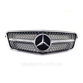 Решетка радиатора на Mercedes E-Class W212 2009-2013 год  Diamond  ( Серая с хром вставками )