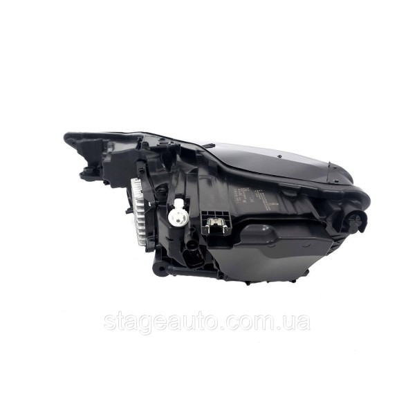Передние Full LED фары на Audi A6 C8 2018-2022 год