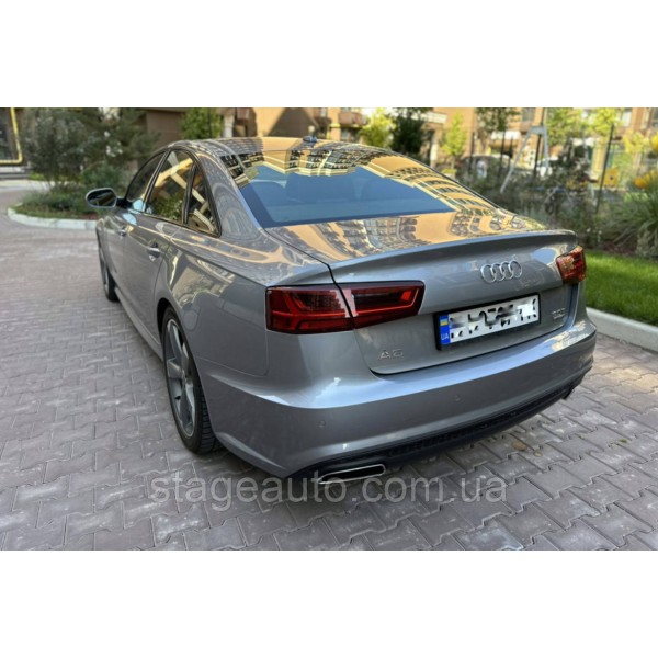 Комплект задніх ліхтарів на Audi A6 C7 2014-2018 року ( Європа)