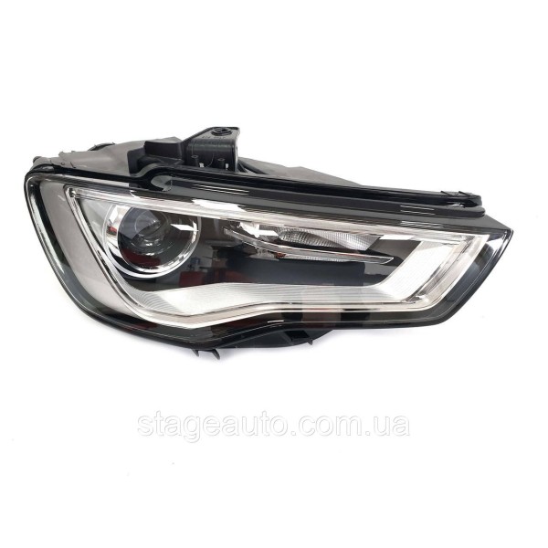Передние фары Bi-Xenon на Audi A3 8V 2012-2016 года ( Европа )