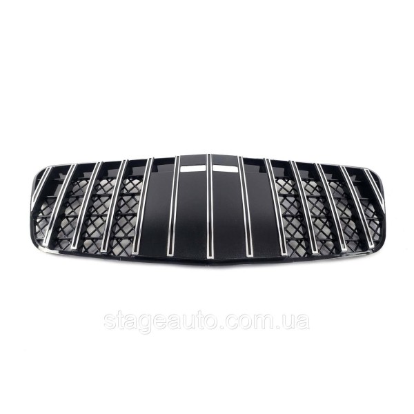 Решетка радиатора на Mercedes E-class W211 2007-2009 год GT Panamericana ( Черная с вертикальными хром полоска