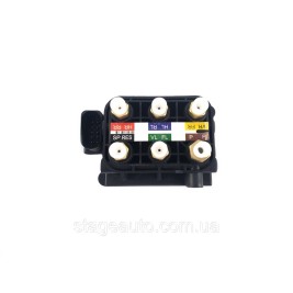 Блок клапанов регулируемой подвески на Mercedes S / ML / GLE / GL / GLS / E / CLS ( A2123200358 )